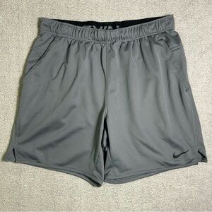Nike Dri Fit Basketball Shorts Men’s Medium Gray Pull On Elastic Waist Athletic